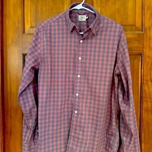 Faherty men’s button down plaid shirt
Size medium 
In great condition